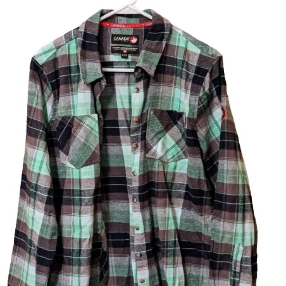 Canada Weathergear, Women's Button-Down, 2 Pockets, Plaid, Green/Black, Size XL